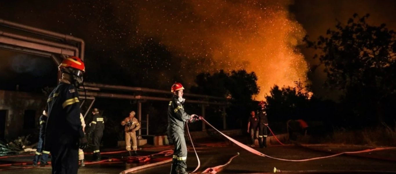 Φωτιά ξέσπασε στο Ρέθυμνο - Στο σημείο επιχειρούν δυνάμεις πυρόσβεσης